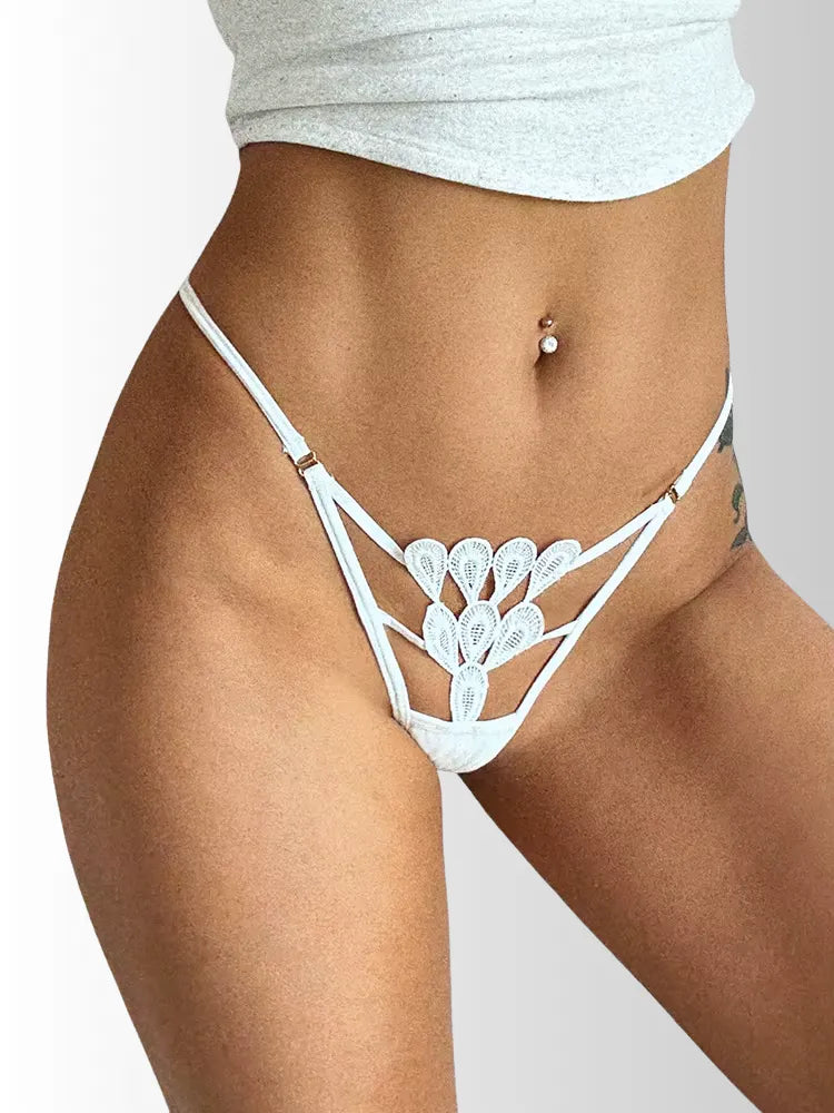 String Eliana — Découpes Graphiques & Dentelle